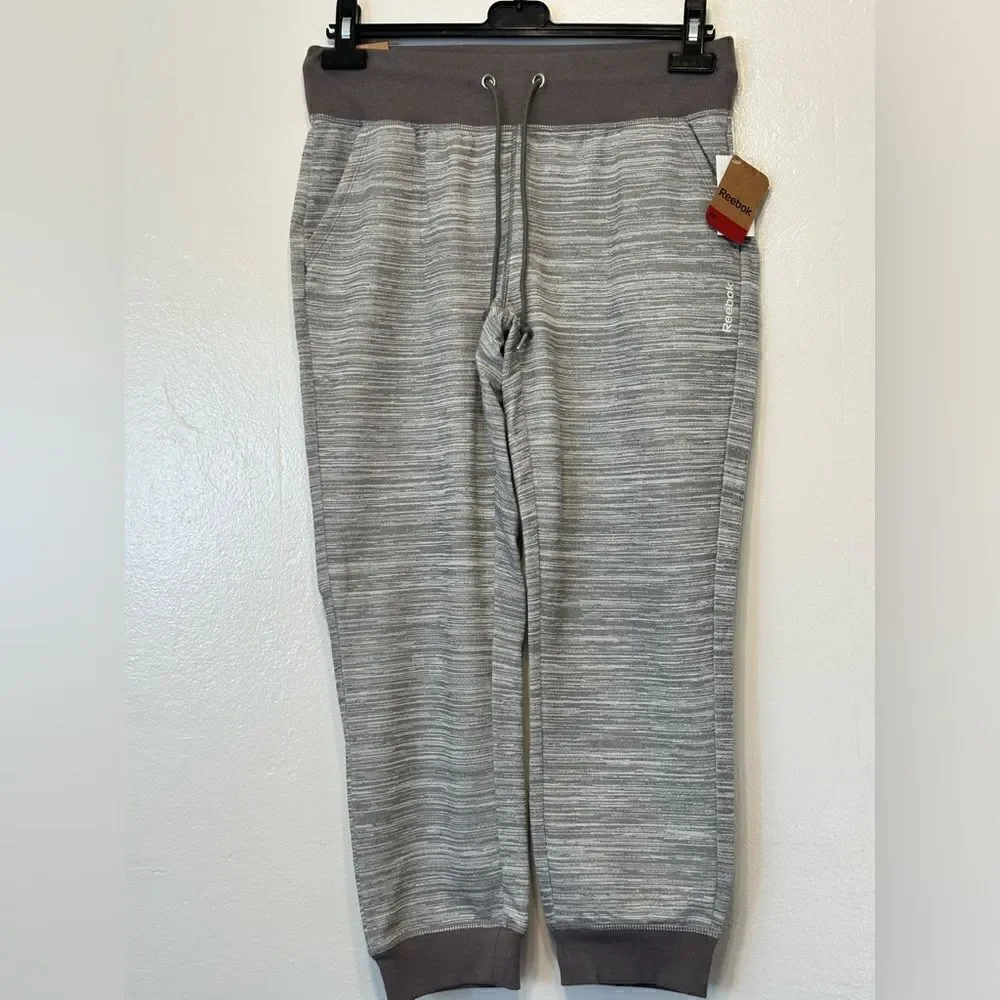 Reebok Women’s cuffed Capri joggers size S/CH, NWT